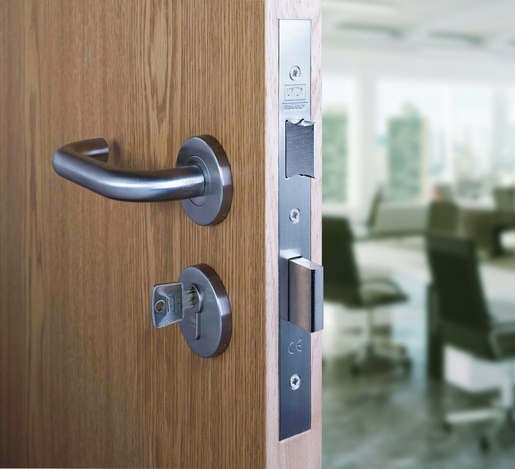 Door Closers At Screwfix at Chad Elias blog